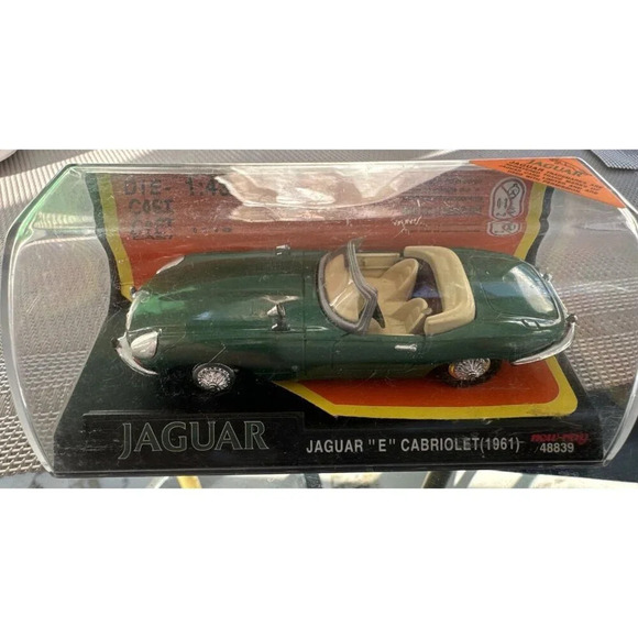 New Ray 1961 Jaguar E Type convertible Green 1/43 Ref  48839 - Picture 2 of 4